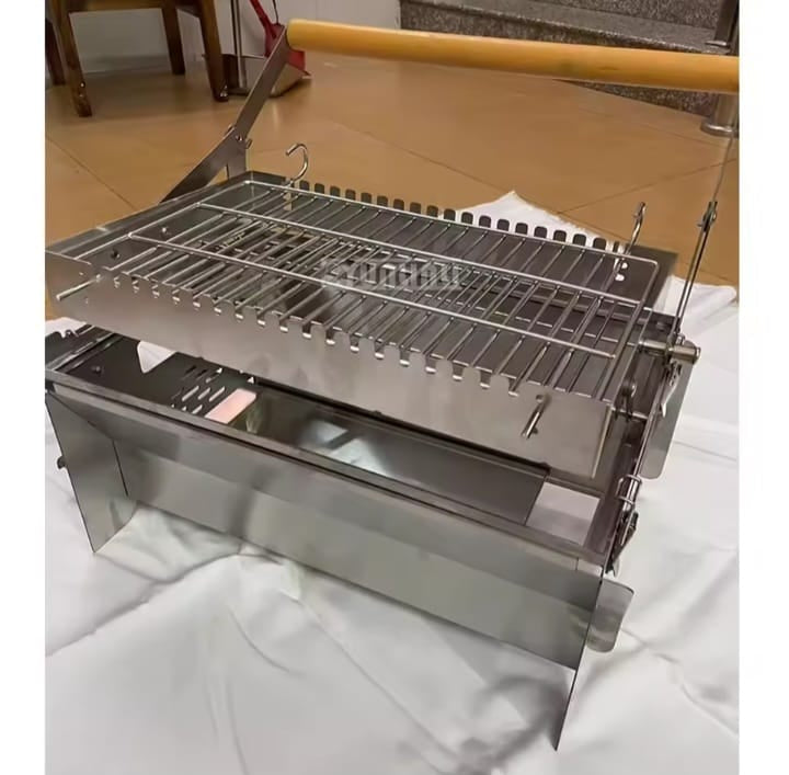 Rotating Mesh BBQ Grill – Foldable Outdoor Braai